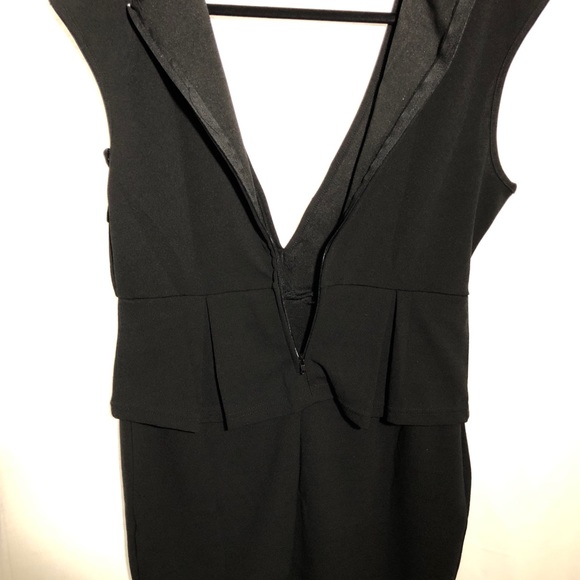 Dress 💃🏻 - Picture 5 of 5